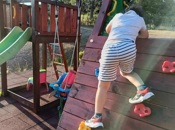 ヴィラ Chechar Zlatar Nova Varoš